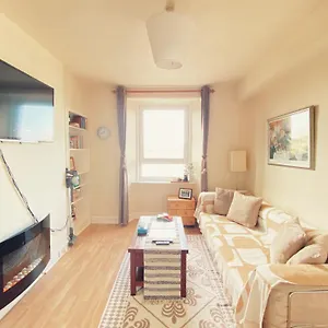 Meadowbank 1-bedroom Flat Edinburgh